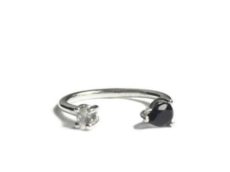 Tarin Thomas Dannie Ring Online now