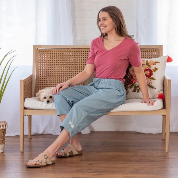 Paw Print Zipper-Hem Denim Capri Pants Sale